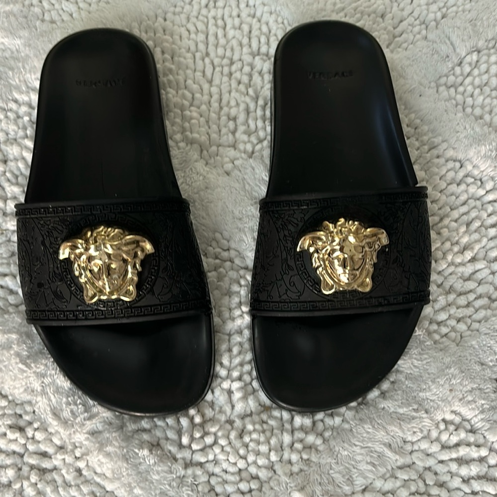 Versace slides